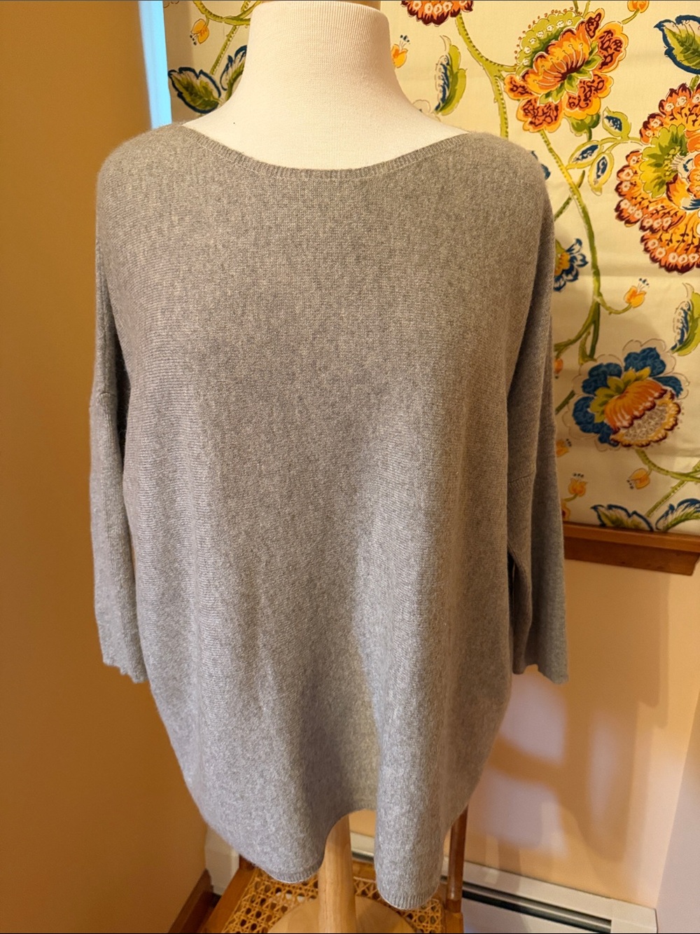 Henry Christ Light Gray Women's Sweater - Classic Cozy Pullover